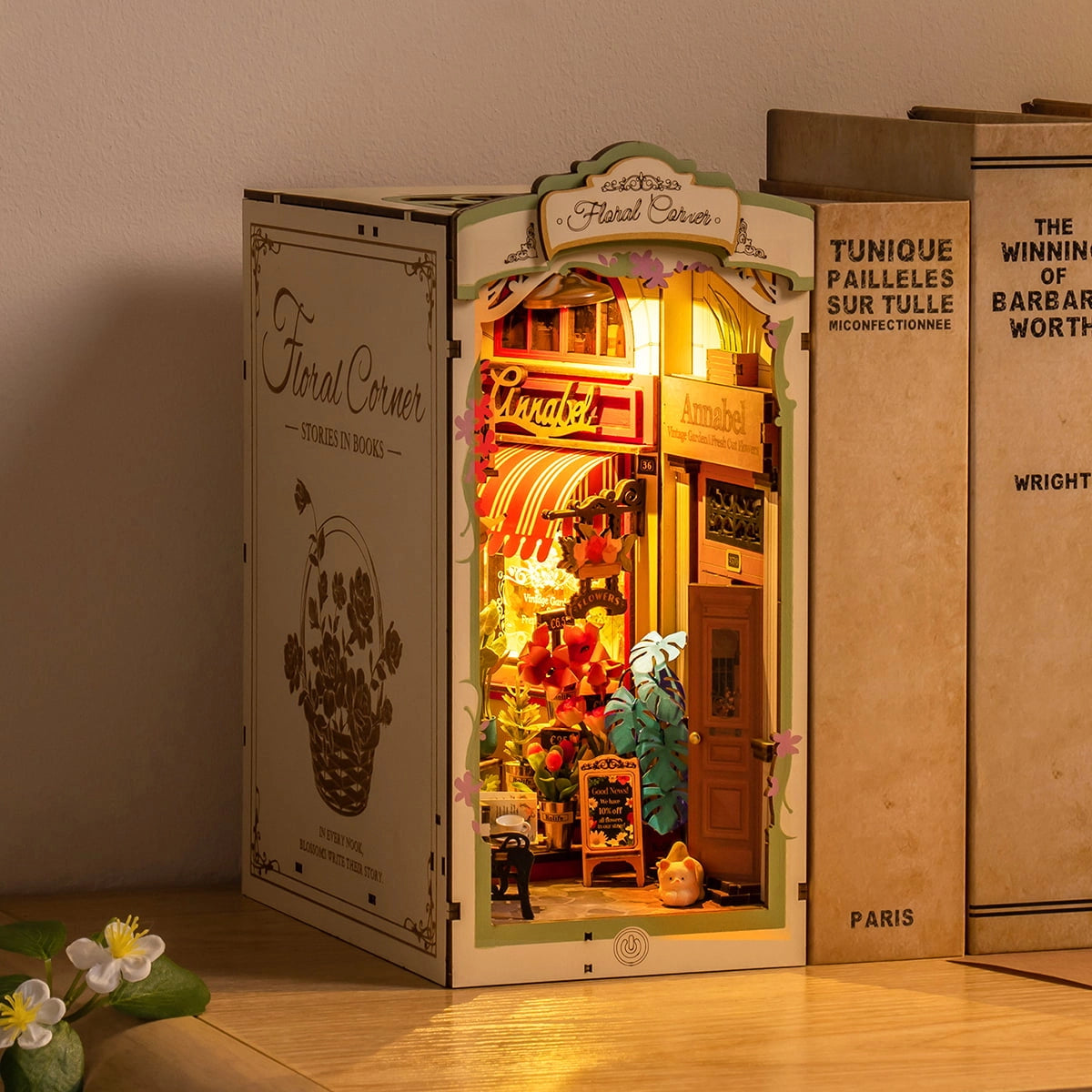 Rolife Book Nook & Wonderland - Floral Corner (TGB09)