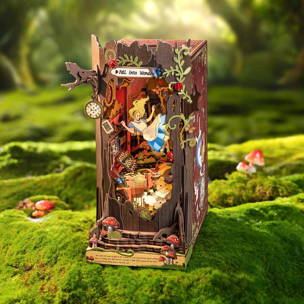 Rolife Book Nook & Wonderland - Fall Into Wonder (TGB12)
